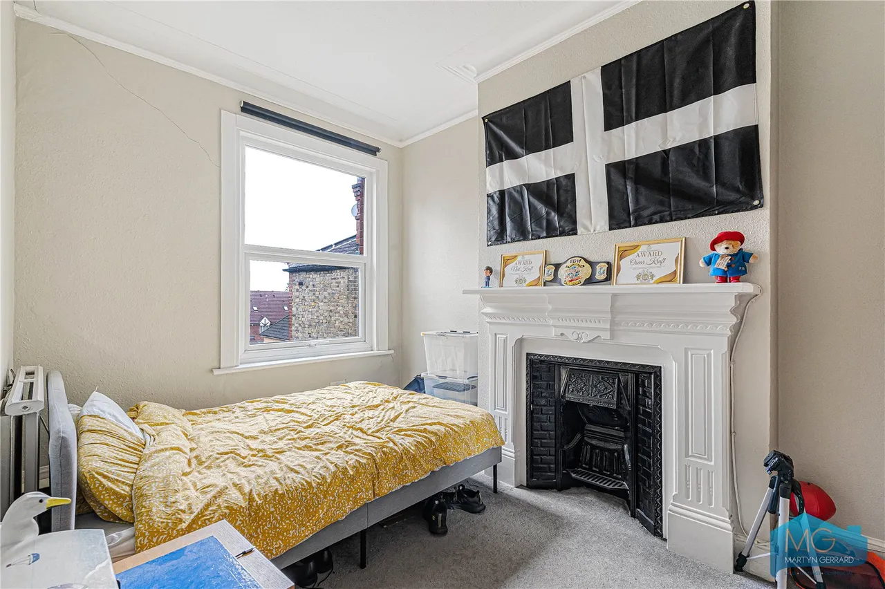 Ballards Lane, Finchley, N3, photo 9