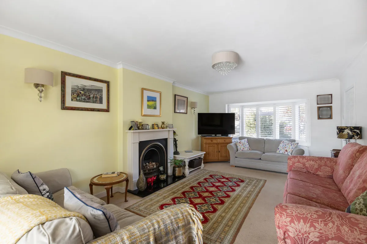 Bramwell Close, Sunbury-on-thames, TW16, photo 6