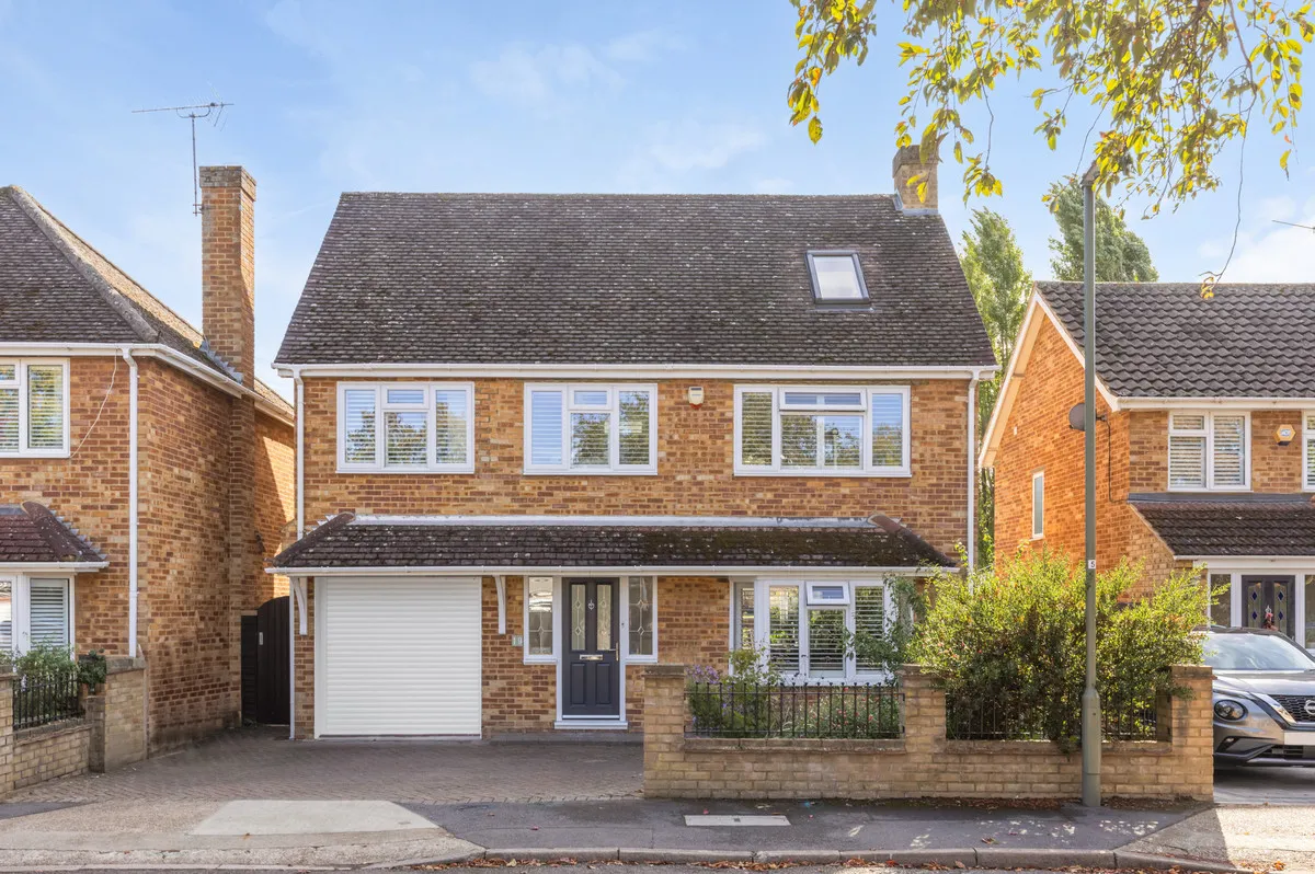 5 bed house for sale, Bramwell Close, Sunbury-on-thames, TW16