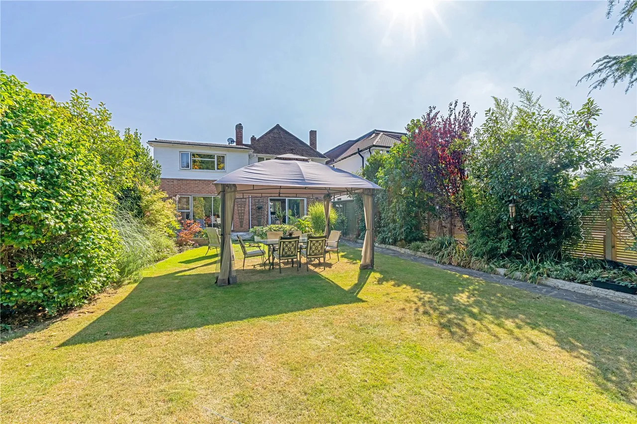 Manor Lane, Sunbury, TW16 6JE, photo 9