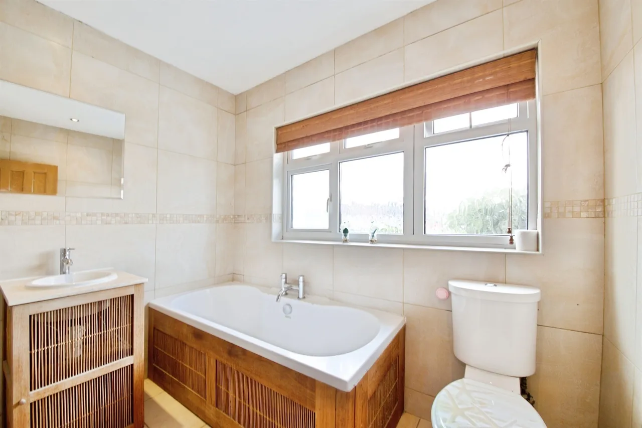 Woodbridge Road, Barking, photo 9