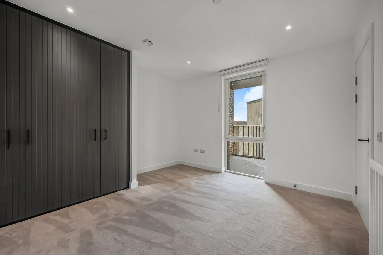 Everdene Path, London, W3, photo 13
