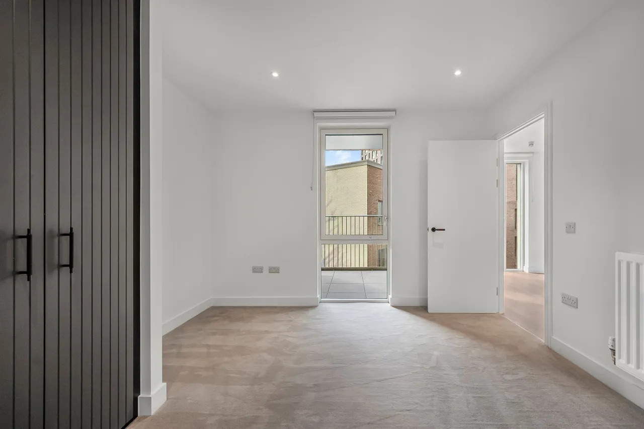 Everdene Path, London, W3, photo 8