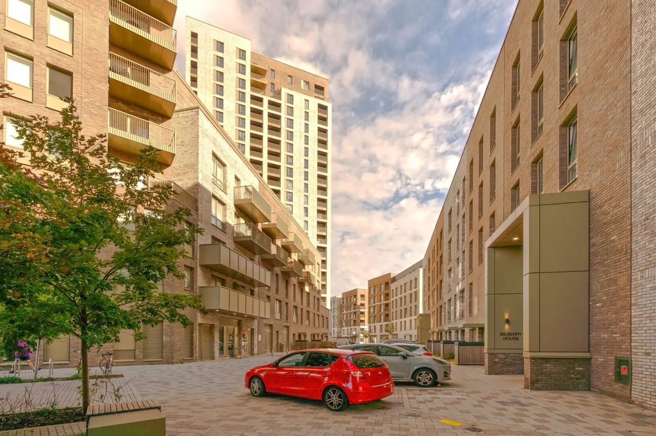 Everdene Path, London, W3, photo 19