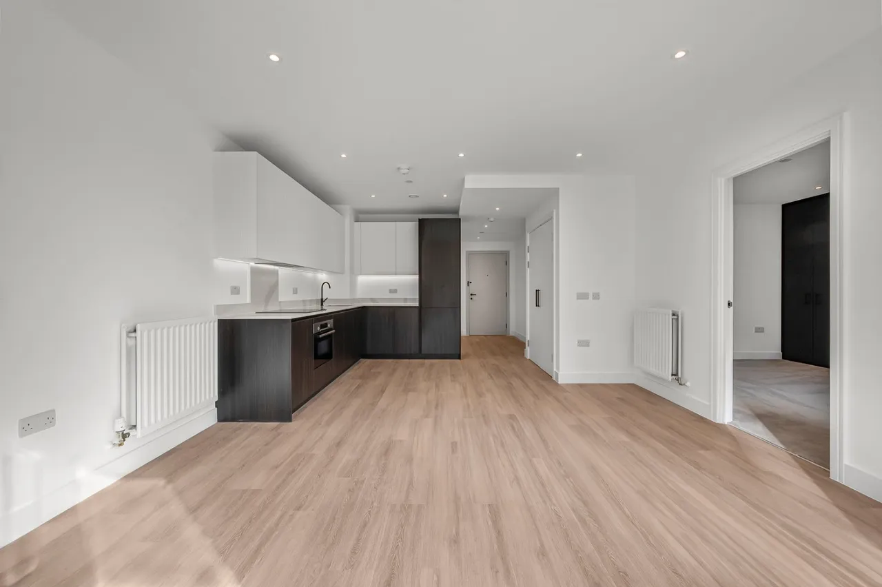 Everdene Path, London, W3, photo 11