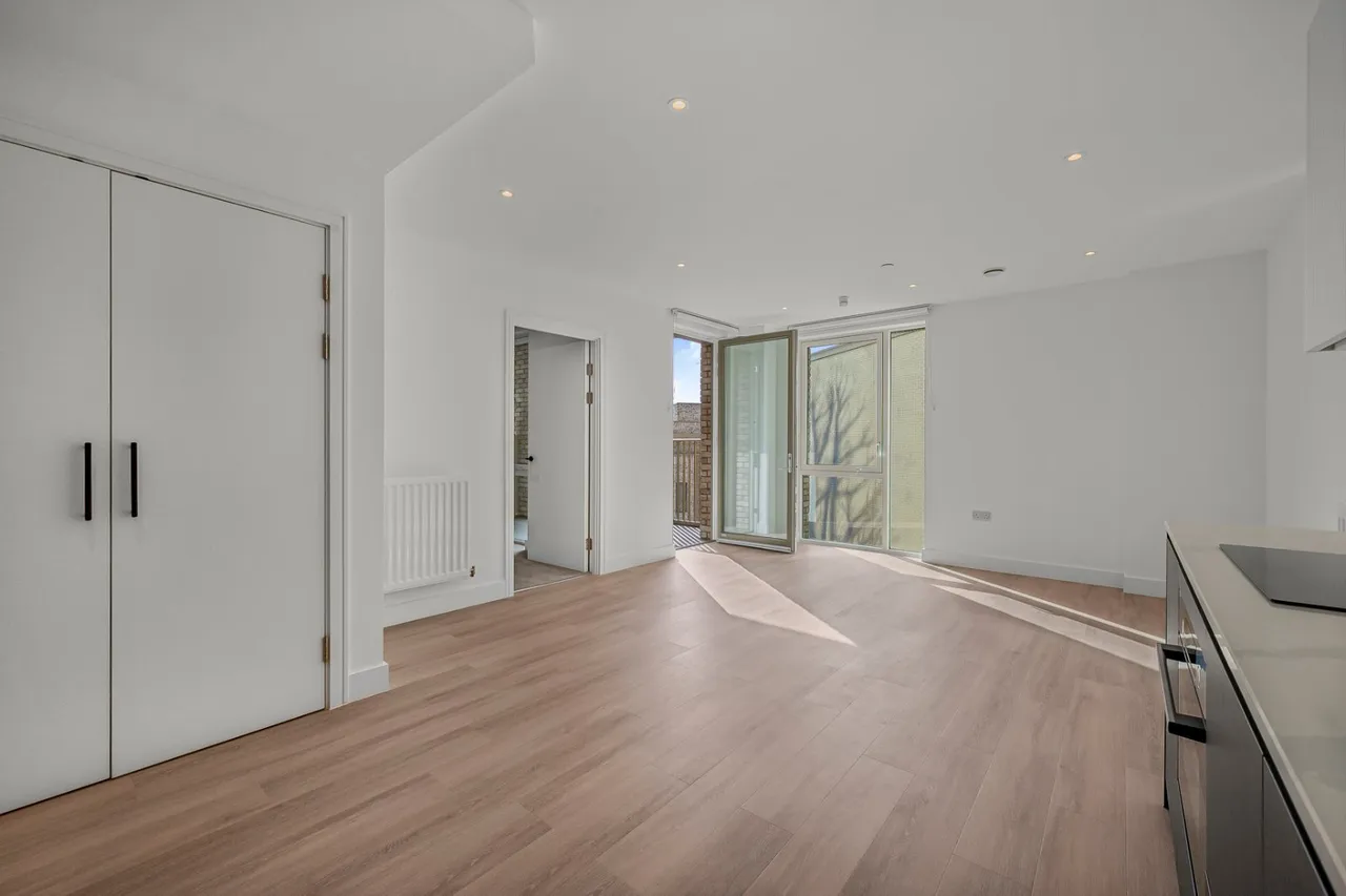 Everdene Path, London, W3, photo 6