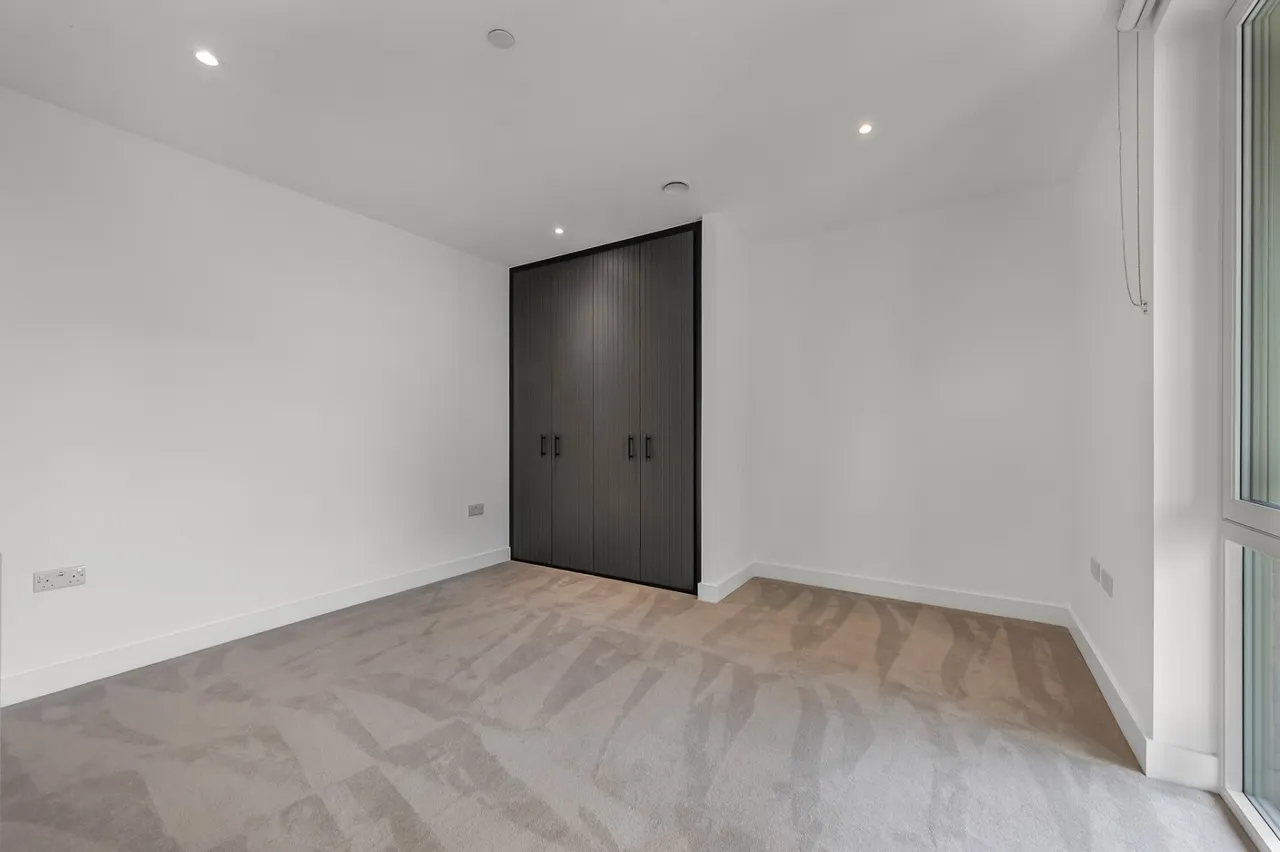 Everdene Path, London, W3, photo 9