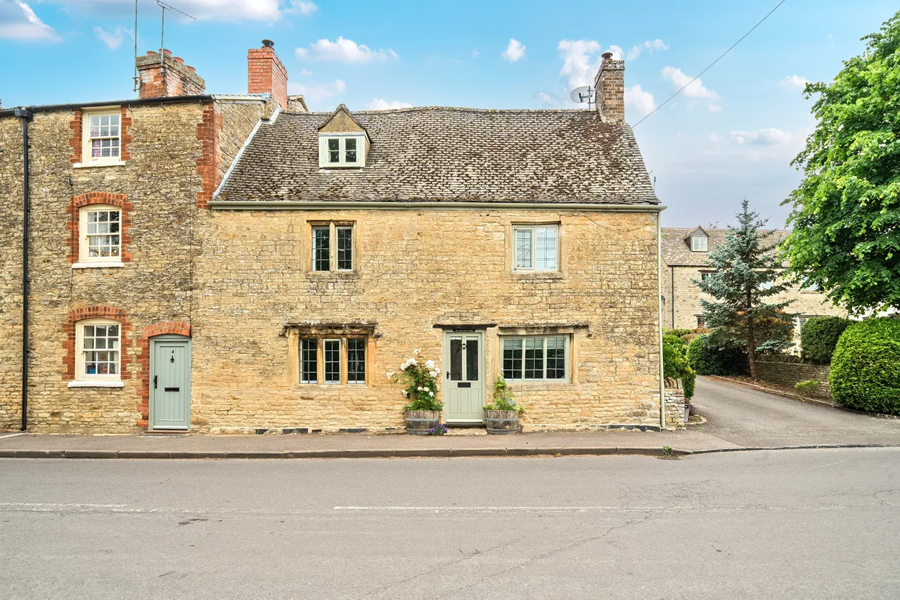 4 bed house for sale, The Green, Over Norton, OX7
