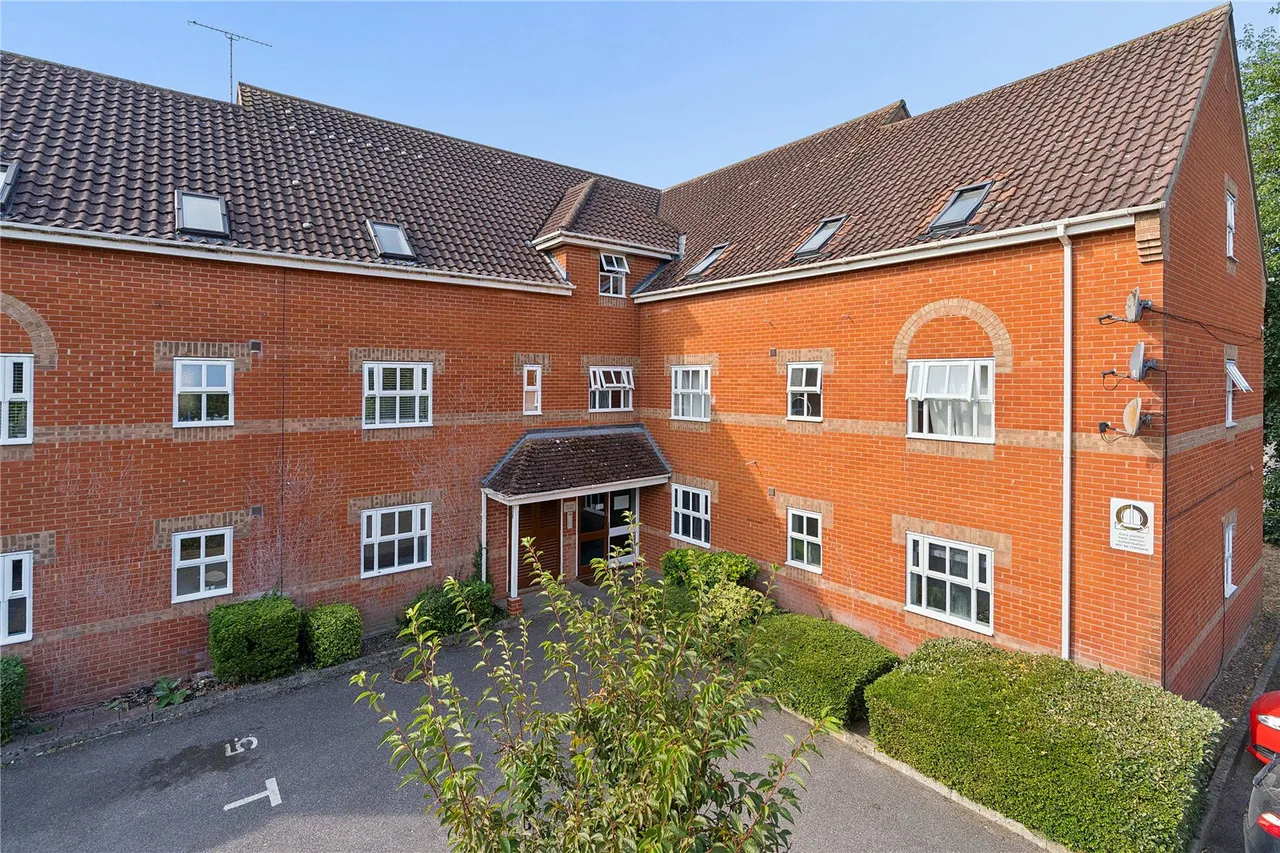 Northampton Grove, Langdon Hills, Basildon, Essex, SS16, photo 4