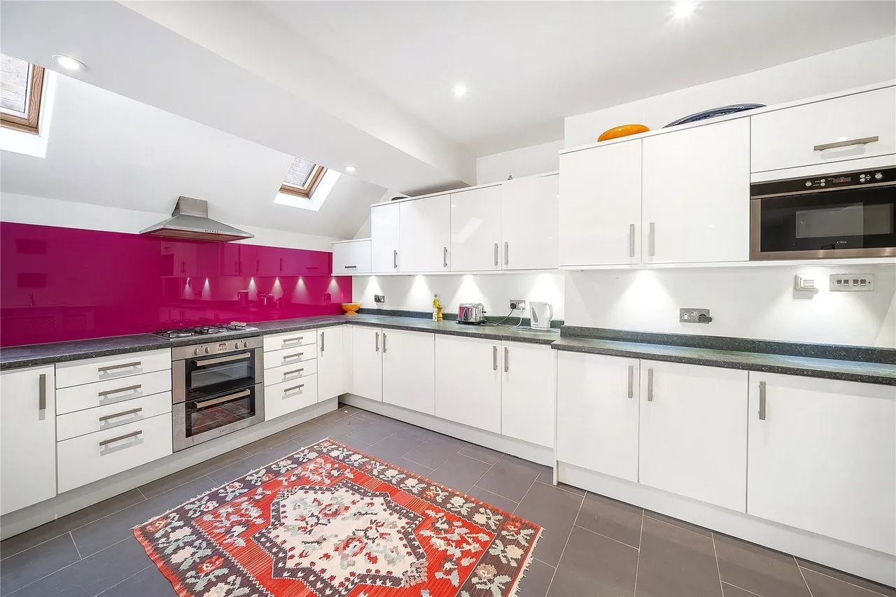Hestercombe Avenue, London, SW6, photo 2
