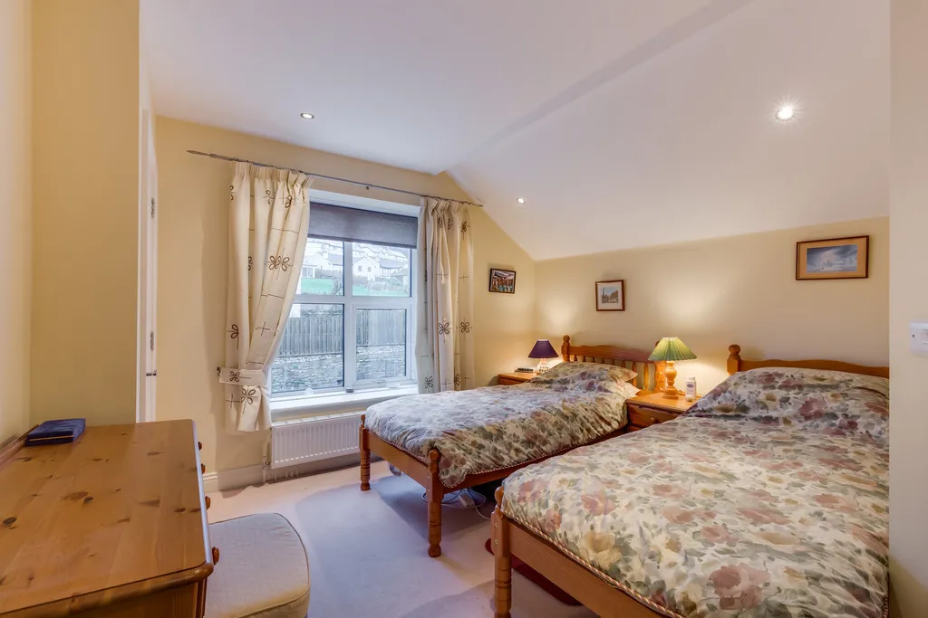Methven Terrace, Grange-over-Sands, LA11, photo 2