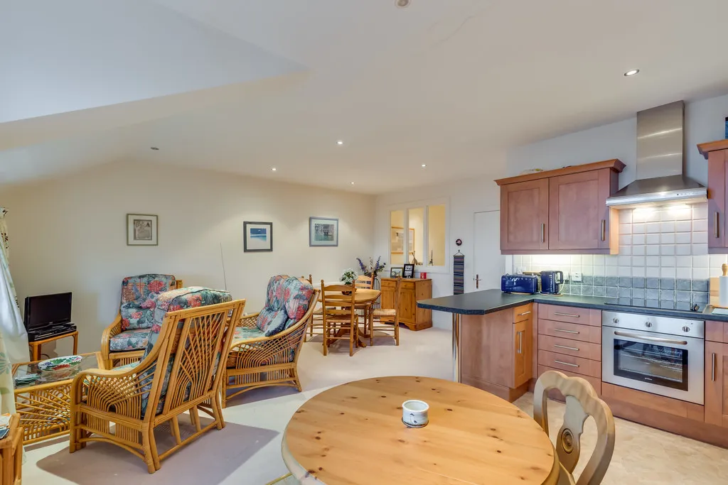 Methven Terrace, Grange-over-Sands, LA11, photo 5