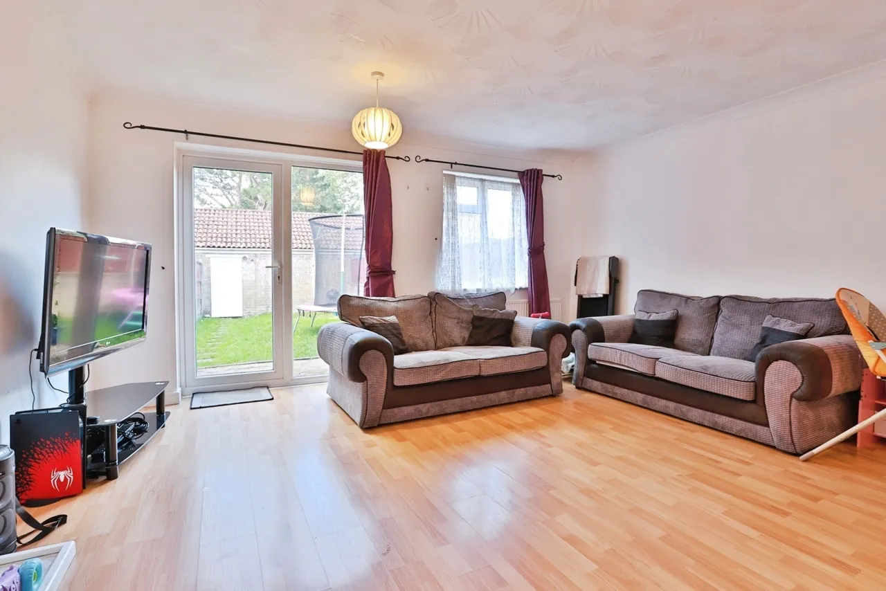 Bovington Close, Canford Heath, BH17, photo 6