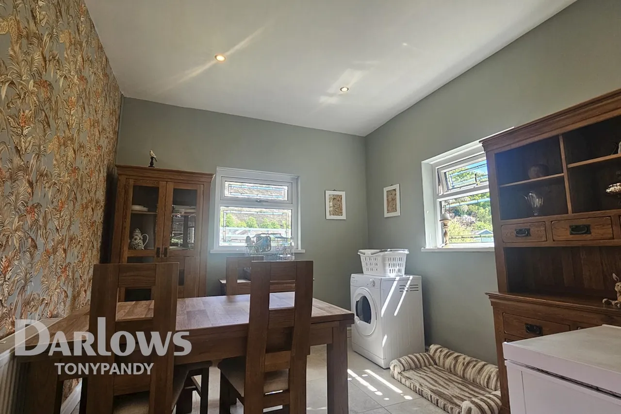 Penrhiwfer Road, Tonypandy, CF40, photo 21