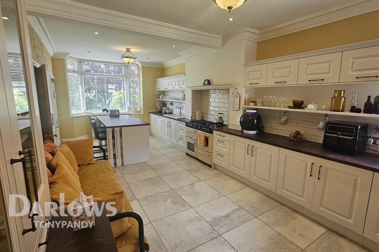 Penrhiwfer Road, Tonypandy, CF40, photo 12