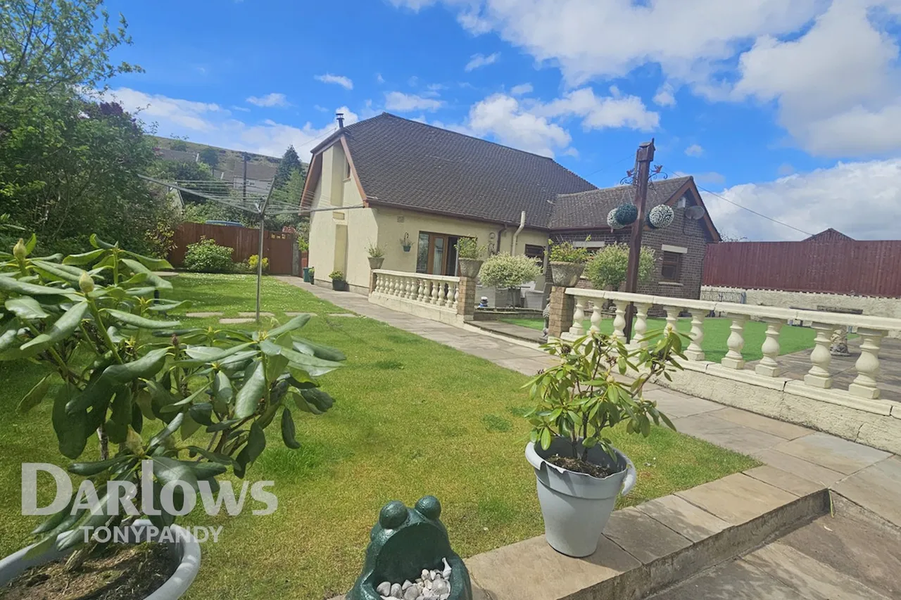 Penrhiwfer Road, Tonypandy, CF40, photo 36