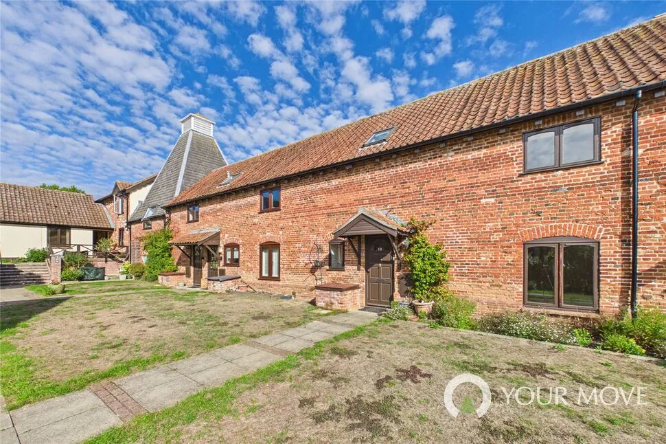 2 bed house for sale, Malthouse Court, Harleston, IP20