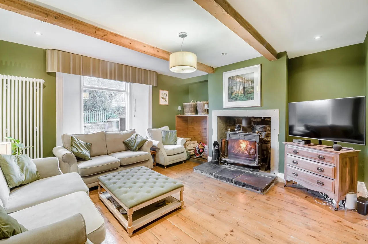 Off Thirstin Road, Honley, HD9, photo 17
