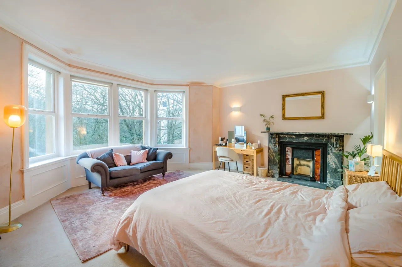 Off Thirstin Road, Honley, HD9, photo 28