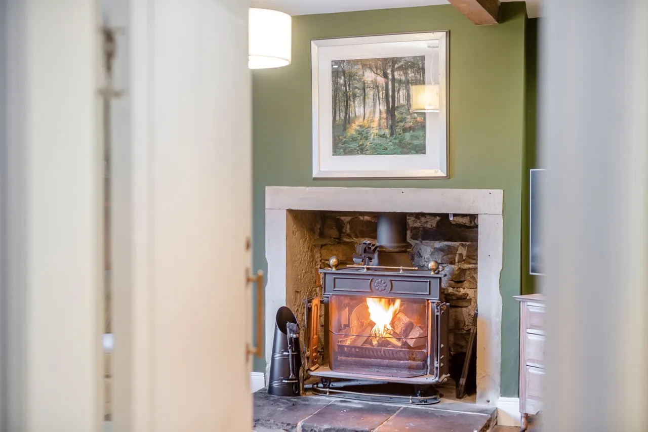 Off Thirstin Road, Honley, HD9, photo 18