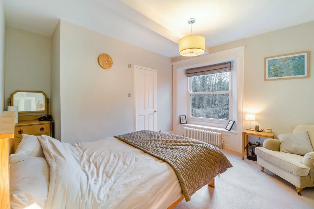 Off Thirstin Road, Honley, HD9, photo 29