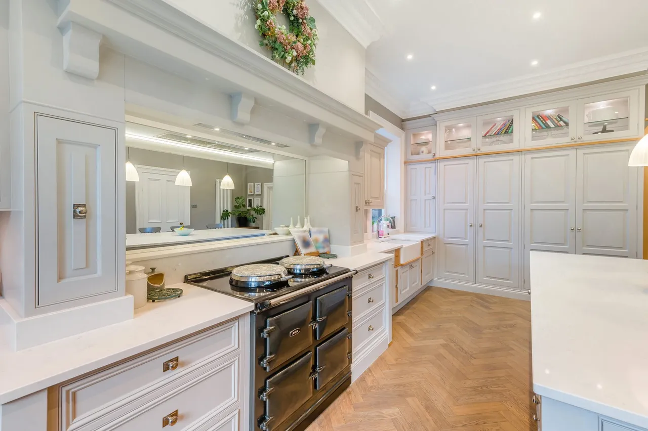 Off Thirstin Road, Honley, HD9, photo 10