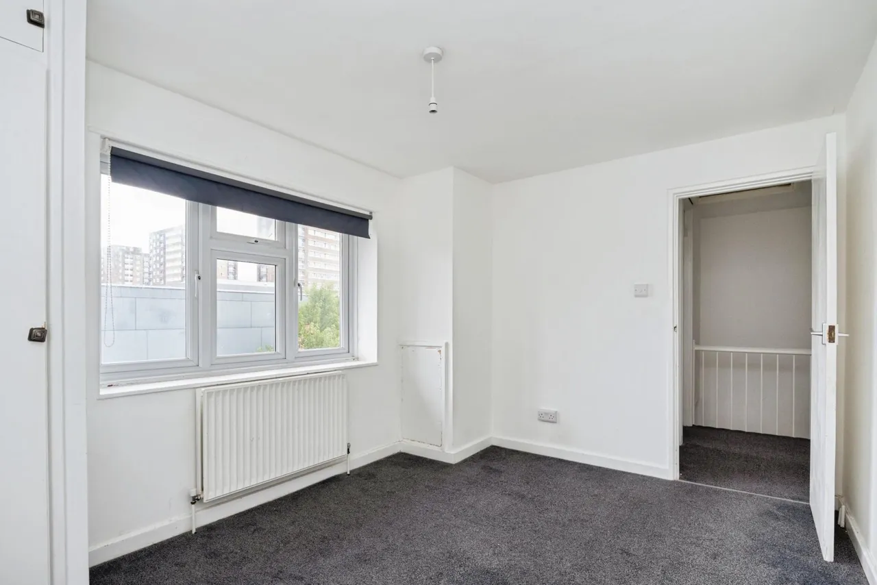 Frampton Park Road, London, E9, photo 13