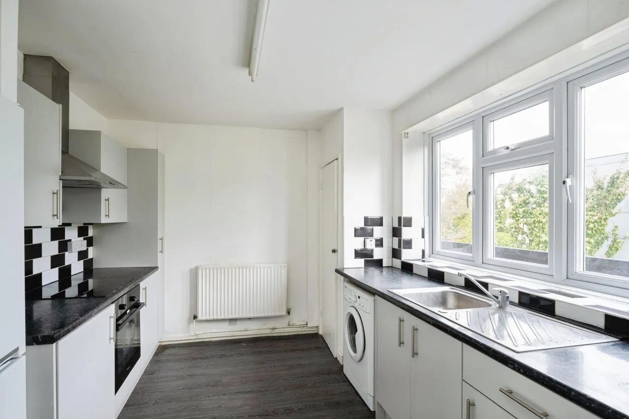 Frampton Park Road, London, E9, photo 9