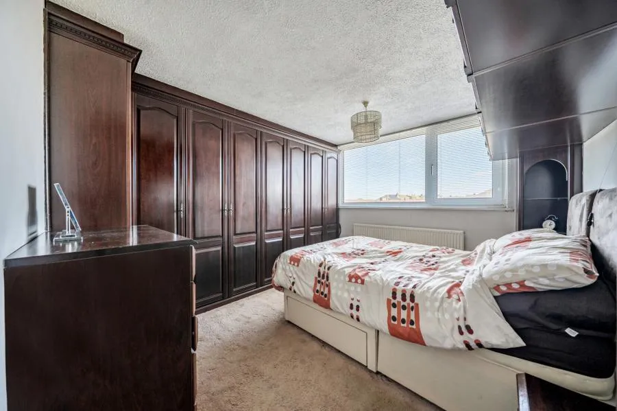 Duchess Way, Swindon, SN2, photo 6