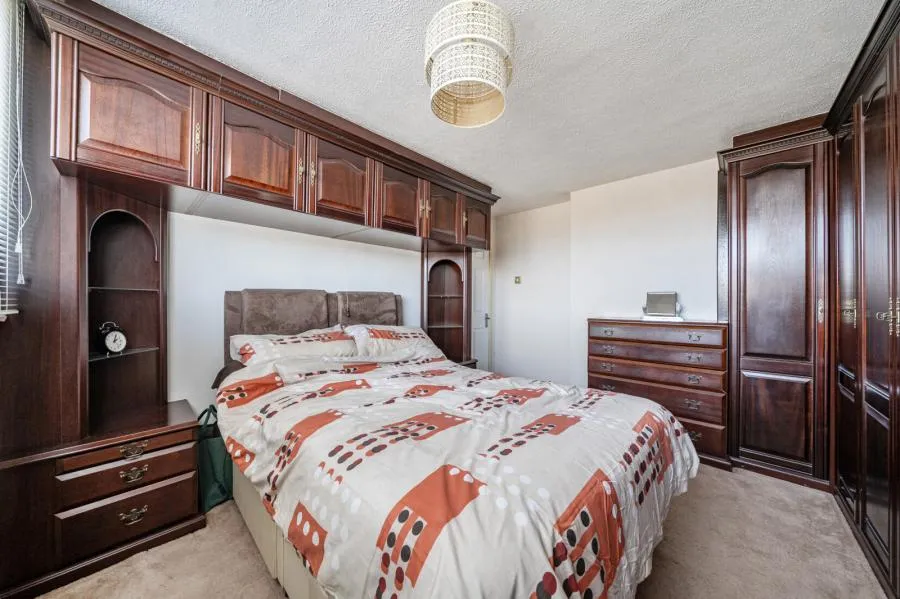 Duchess Way, Swindon, SN2, photo 14