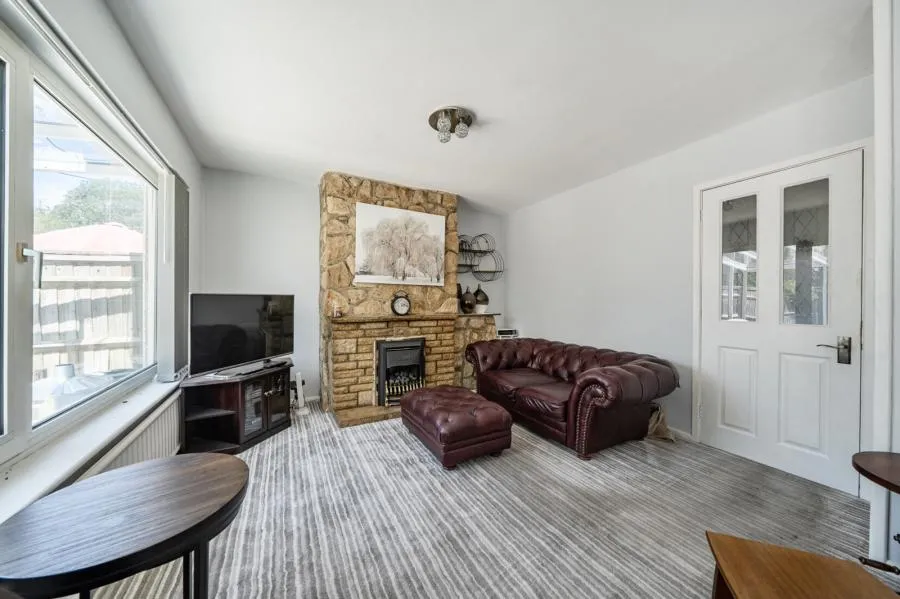 Duchess Way, Swindon, SN2, photo 11