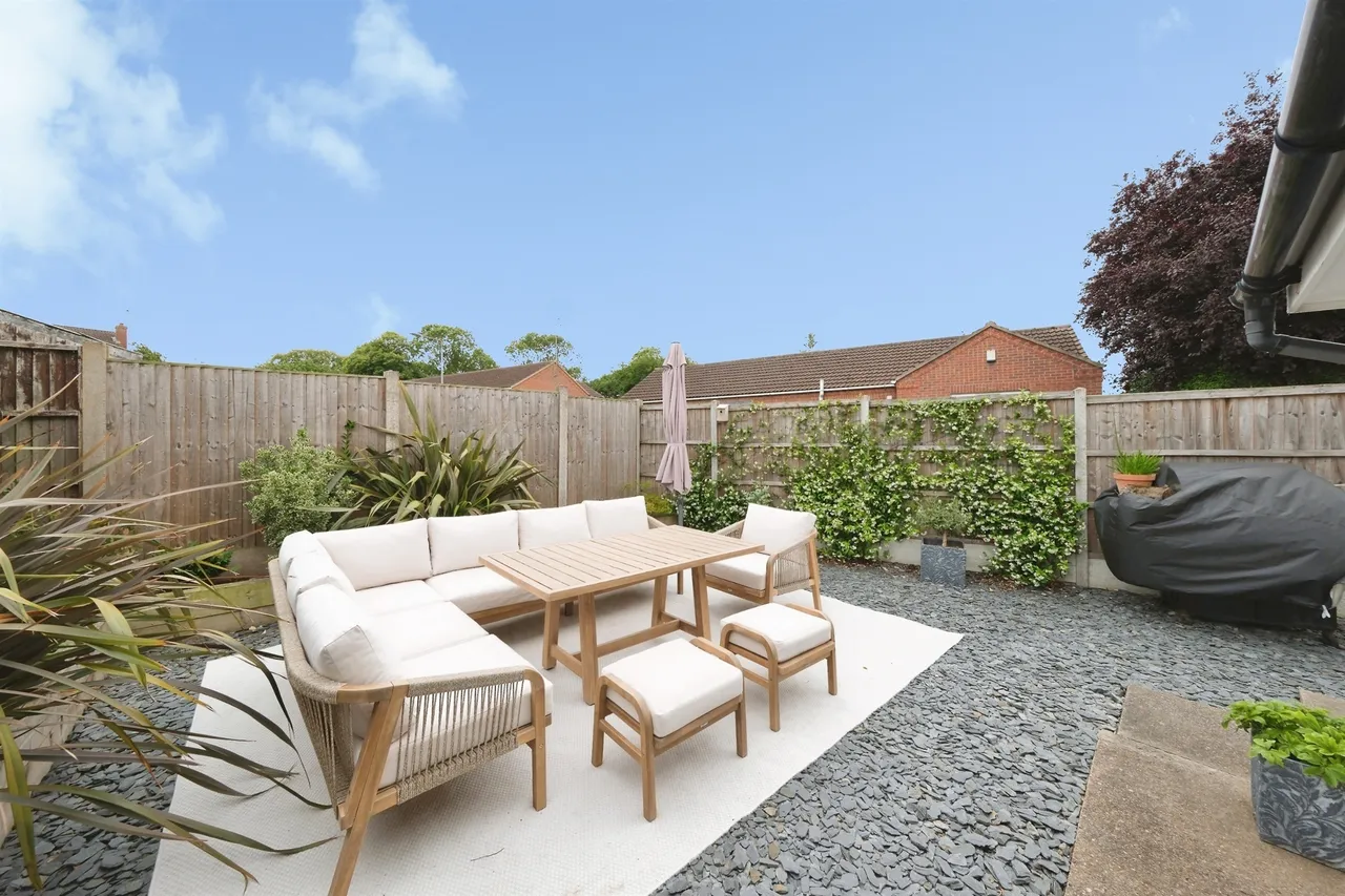 Lincoln Road, Tuxford, NG22, photo 14