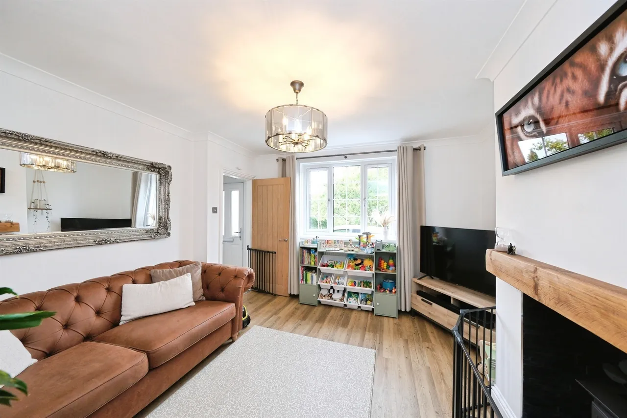 Lincoln Road, Tuxford, NG22, photo 8