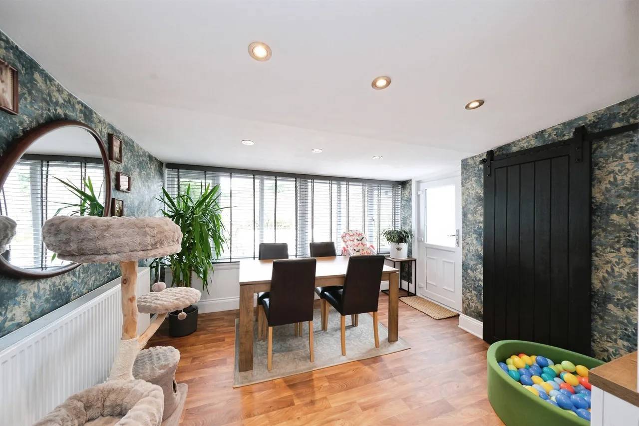 Lincoln Road, Tuxford, NG22, photo 4