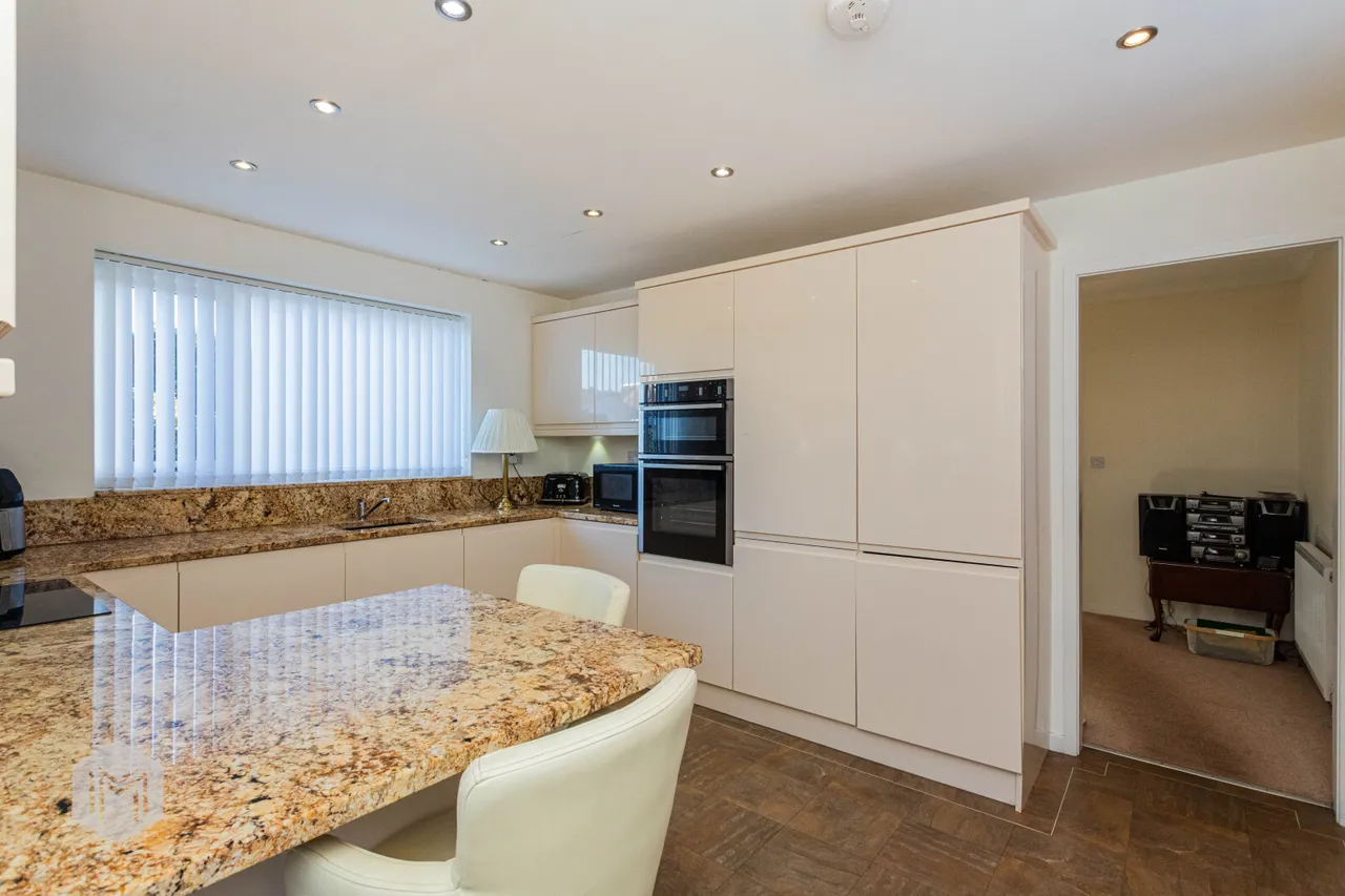 Kendal Road West, Ramsbottom, Bury, BL0 9SY, photo 6