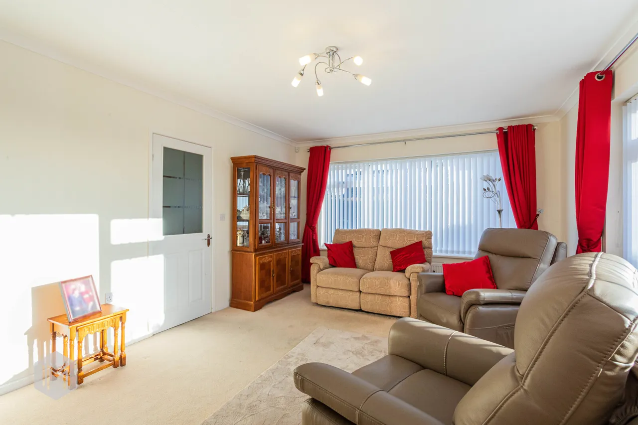 Kendal Road West, Ramsbottom, Bury, BL0 9SY, photo 3