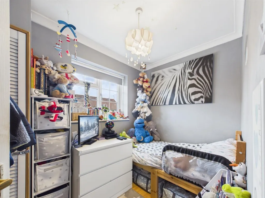 Primrose Court, Willows, photo 6