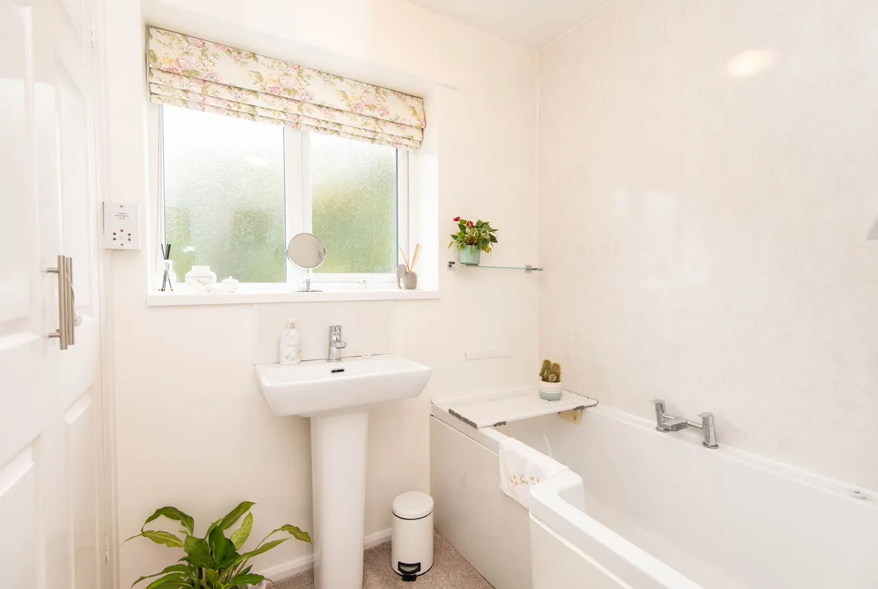 Southfield Avenue, Hasland, S41, photo 18