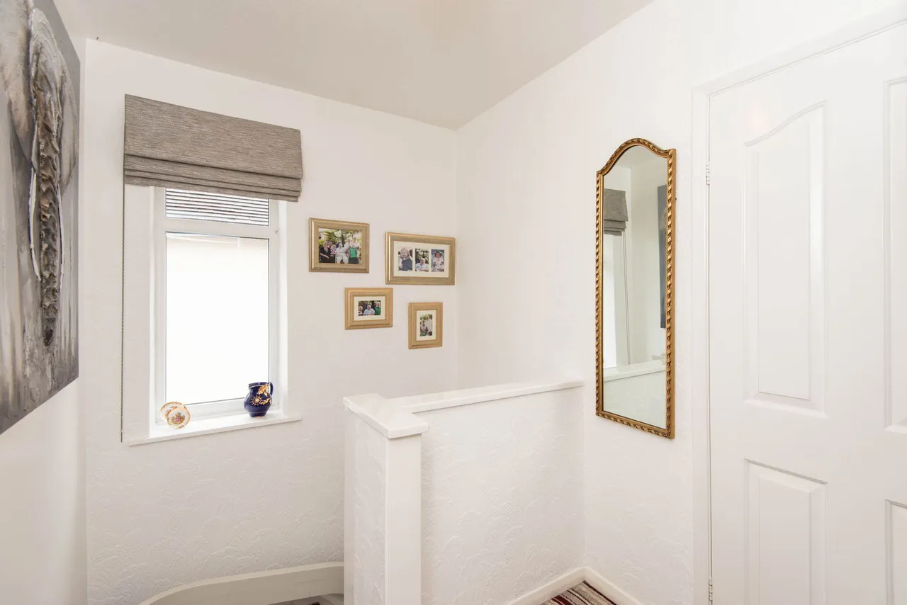 Southfield Avenue, Hasland, S41, photo 16
