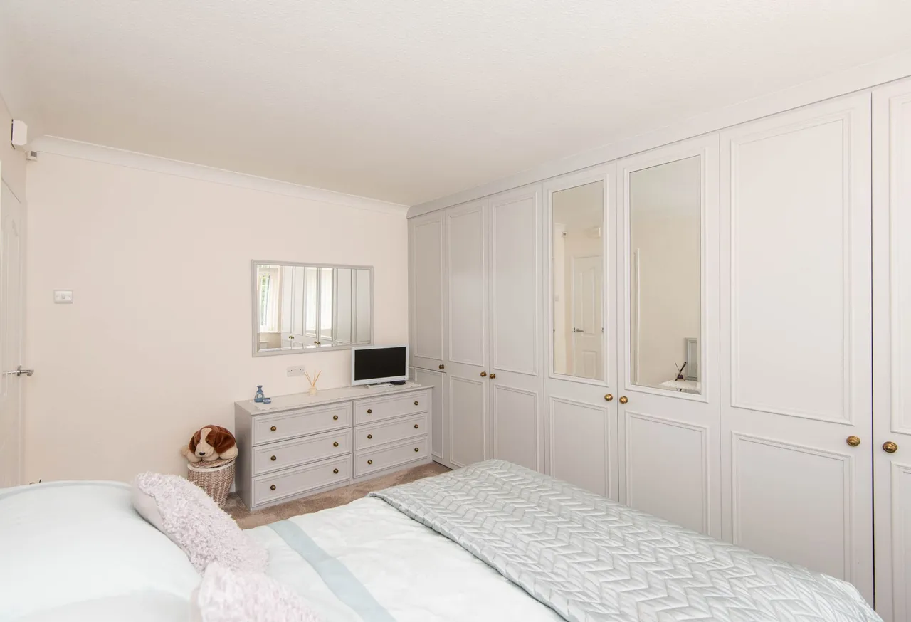 Southfield Avenue, Hasland, S41, photo 14