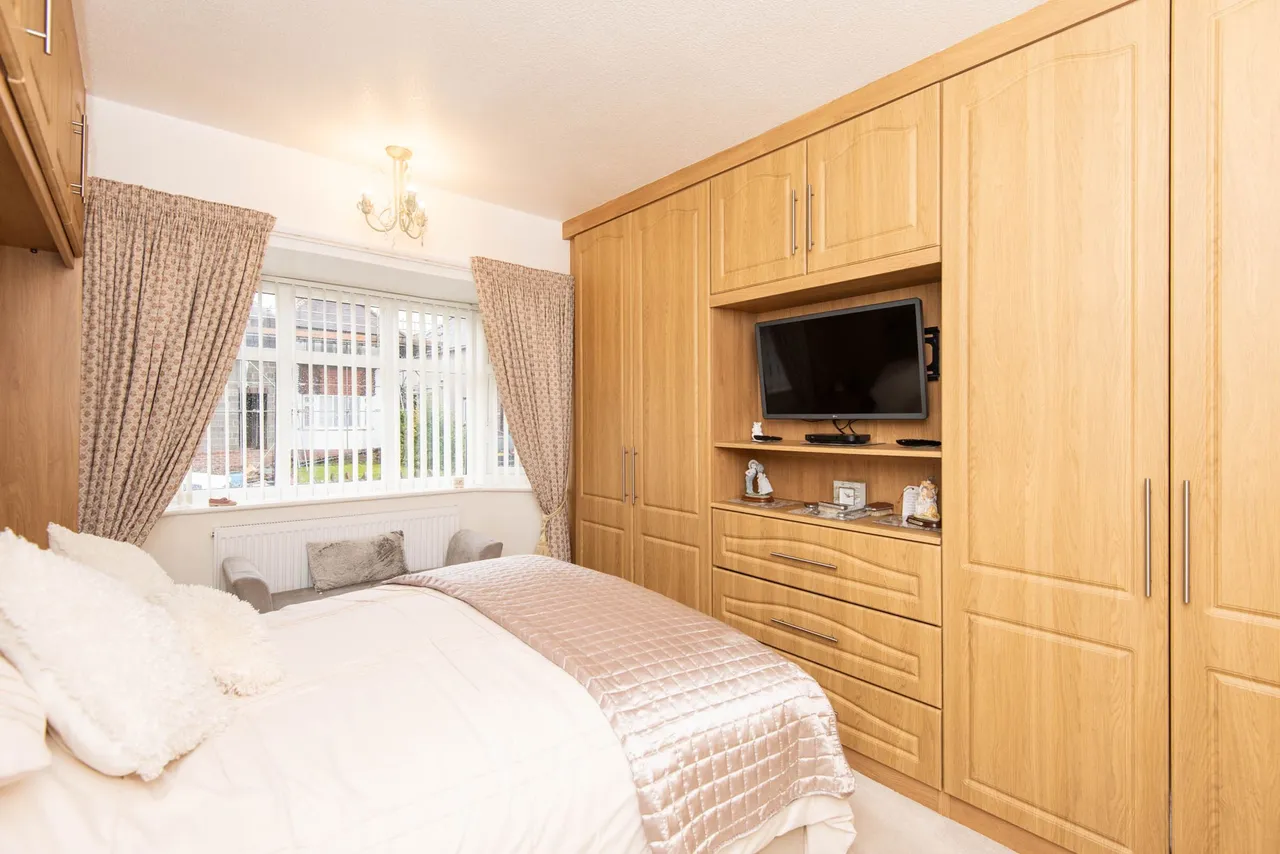 Southfield Avenue, Hasland, S41, photo 11