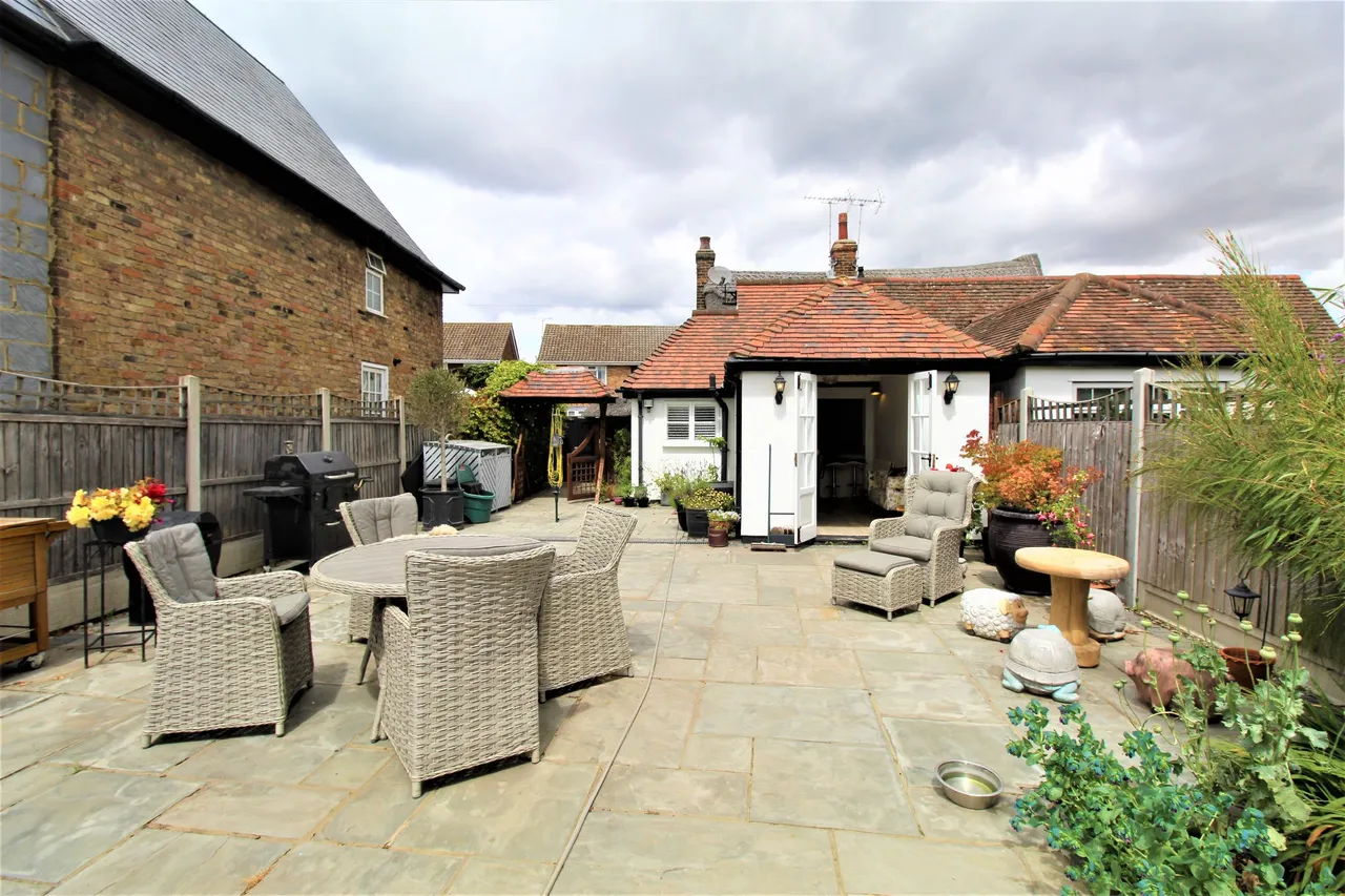 North Stifford, Grays, Essex, RM16 5UE, photo 11