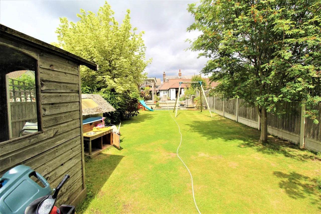 North Stifford, Grays, Essex, RM16 5UE, photo 15