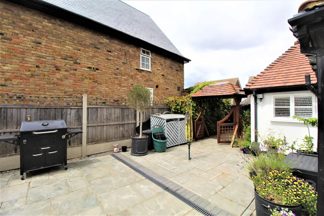 North Stifford, Grays, Essex, RM16 5UE, photo 10