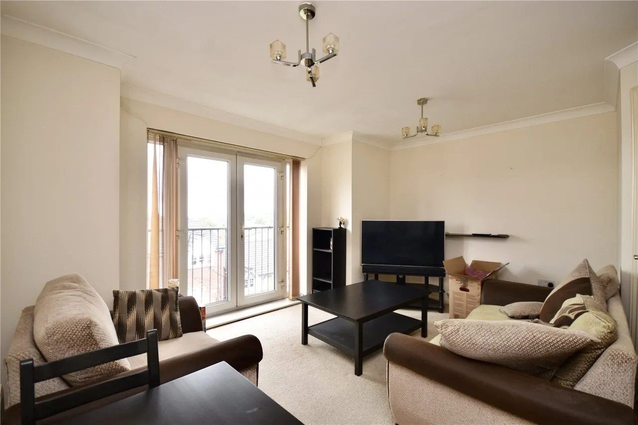 Elmstone Drive, Royton, OL2, photo 2