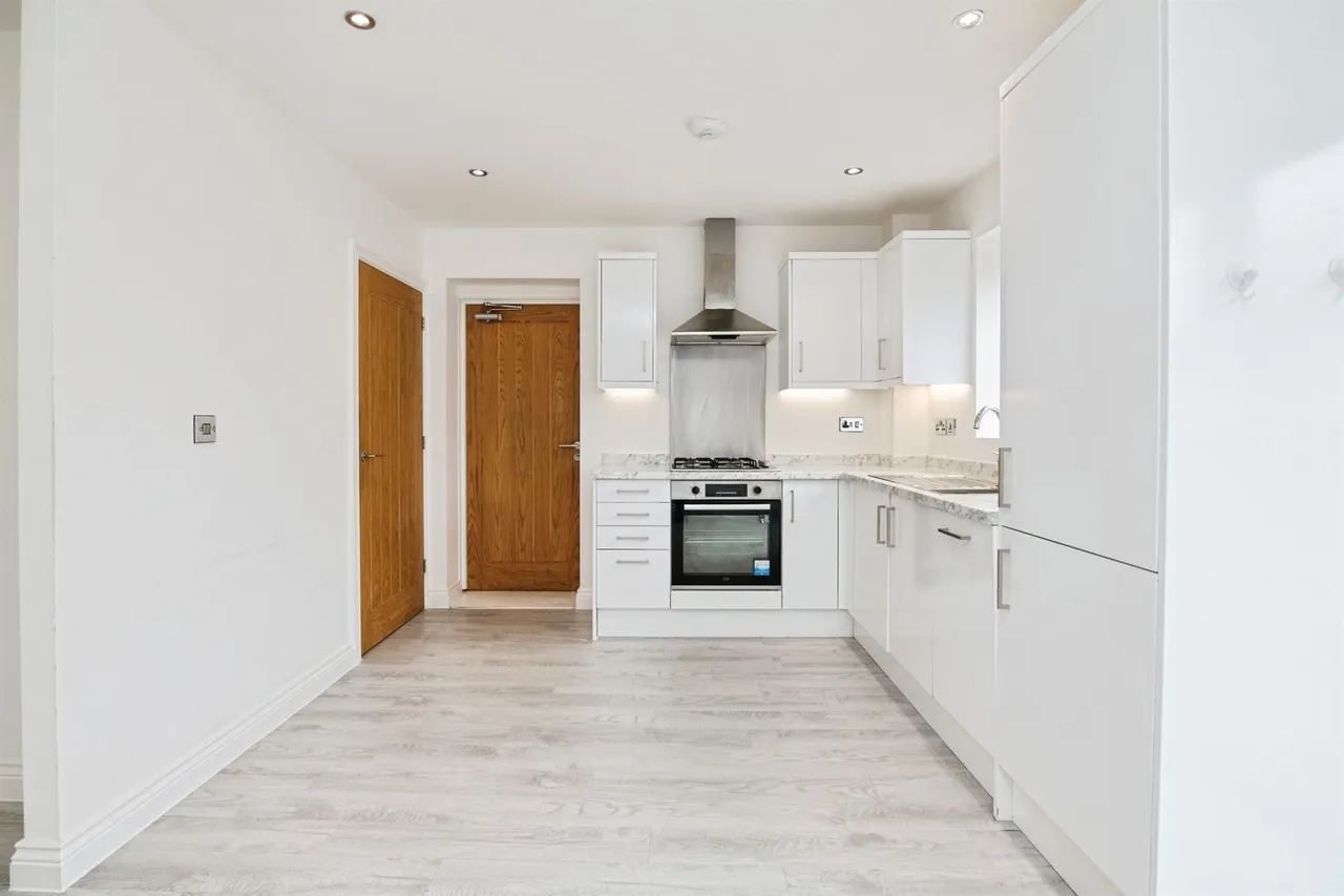 The Woodlands, Oldbury, B68, photo 6