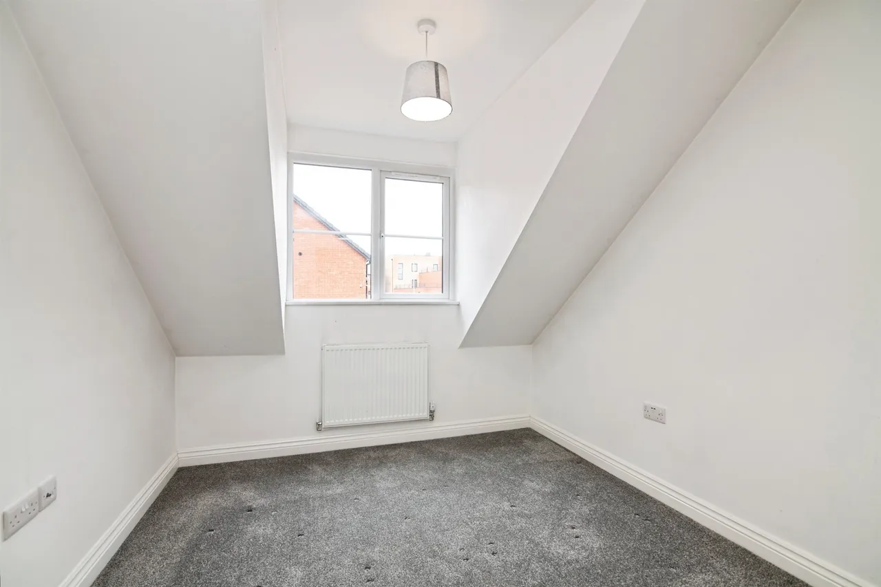 The Woodlands, Oldbury, B68, photo 16