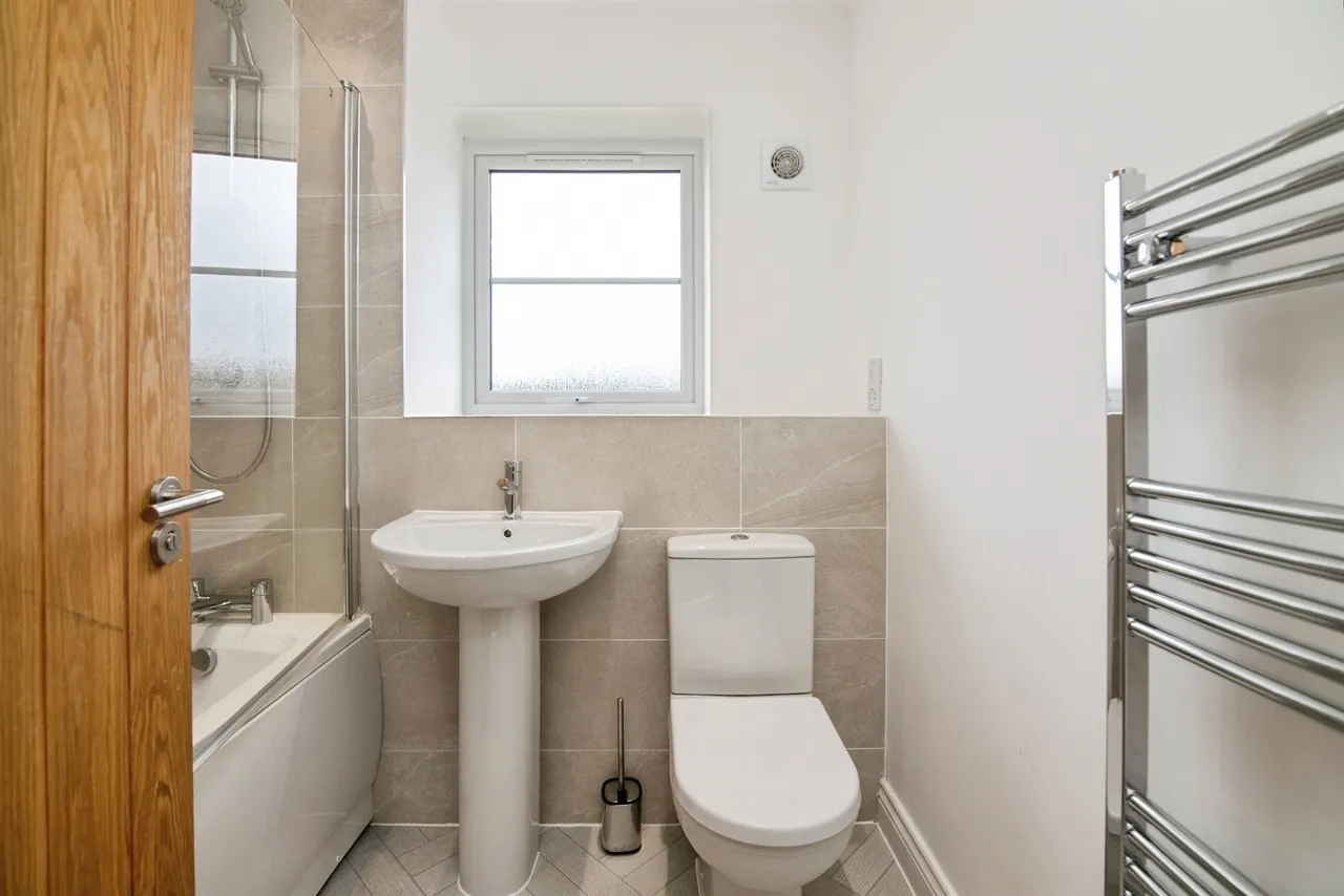 The Woodlands, Oldbury, B68, photo 17