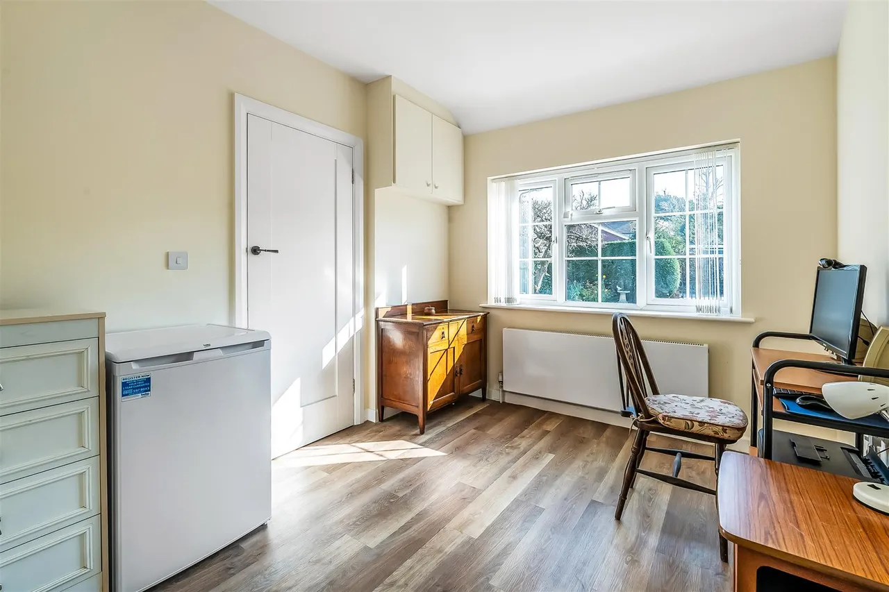 Rectory Close, Ashtead, KT21, photo 14