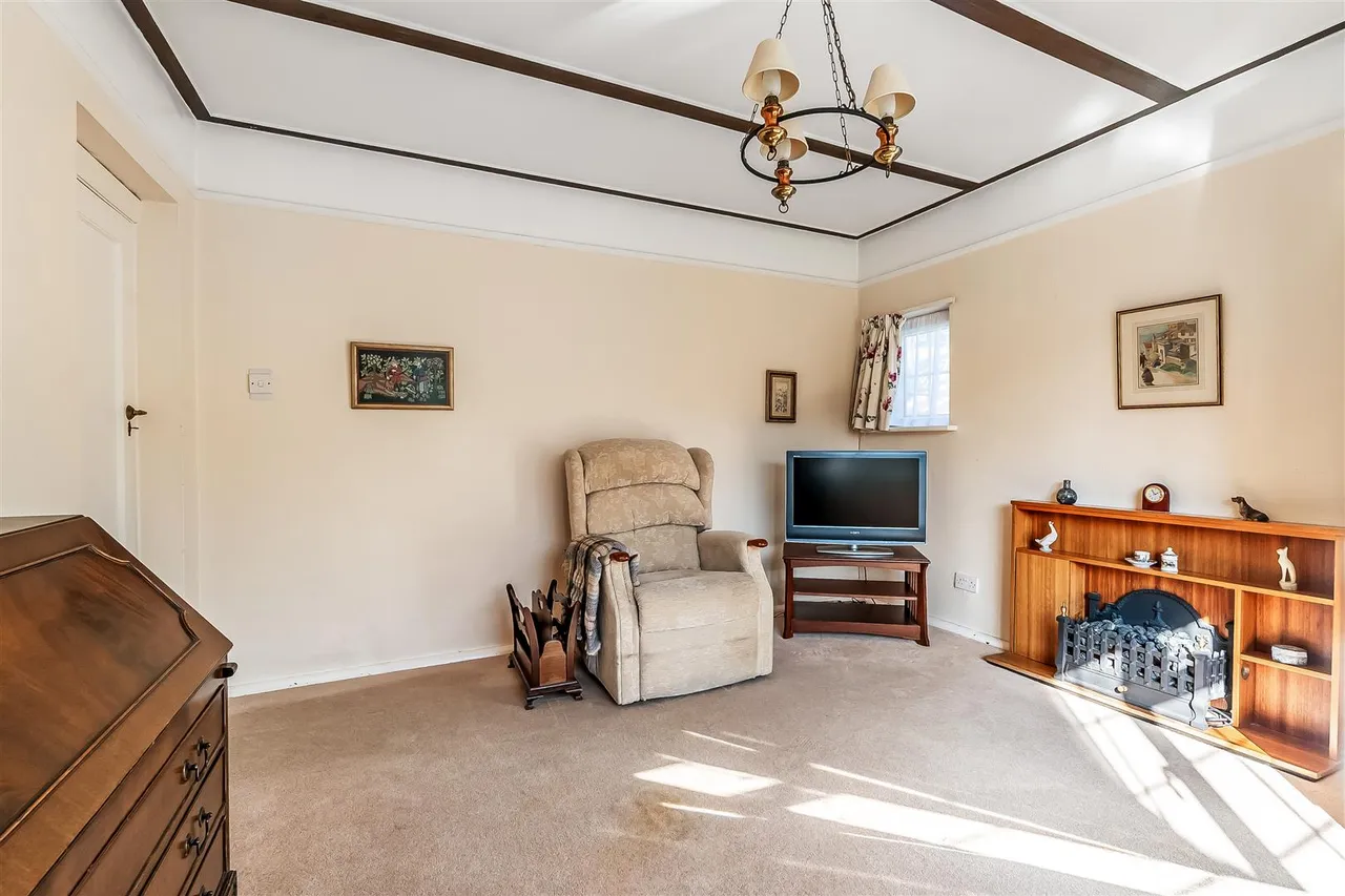 Rectory Close, Ashtead, KT21, photo 8
